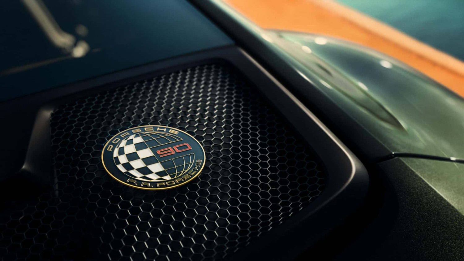 911 GT3 F.A. Porsche Edisi Khusus
