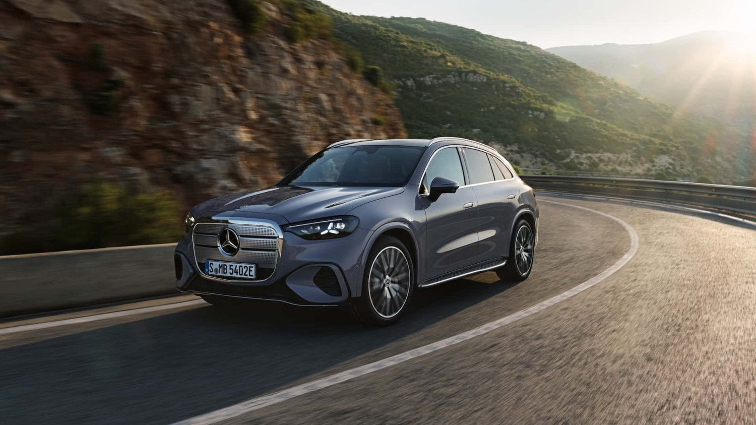Mercedes-Benz GLC 2026 dengan Teknologi EQ