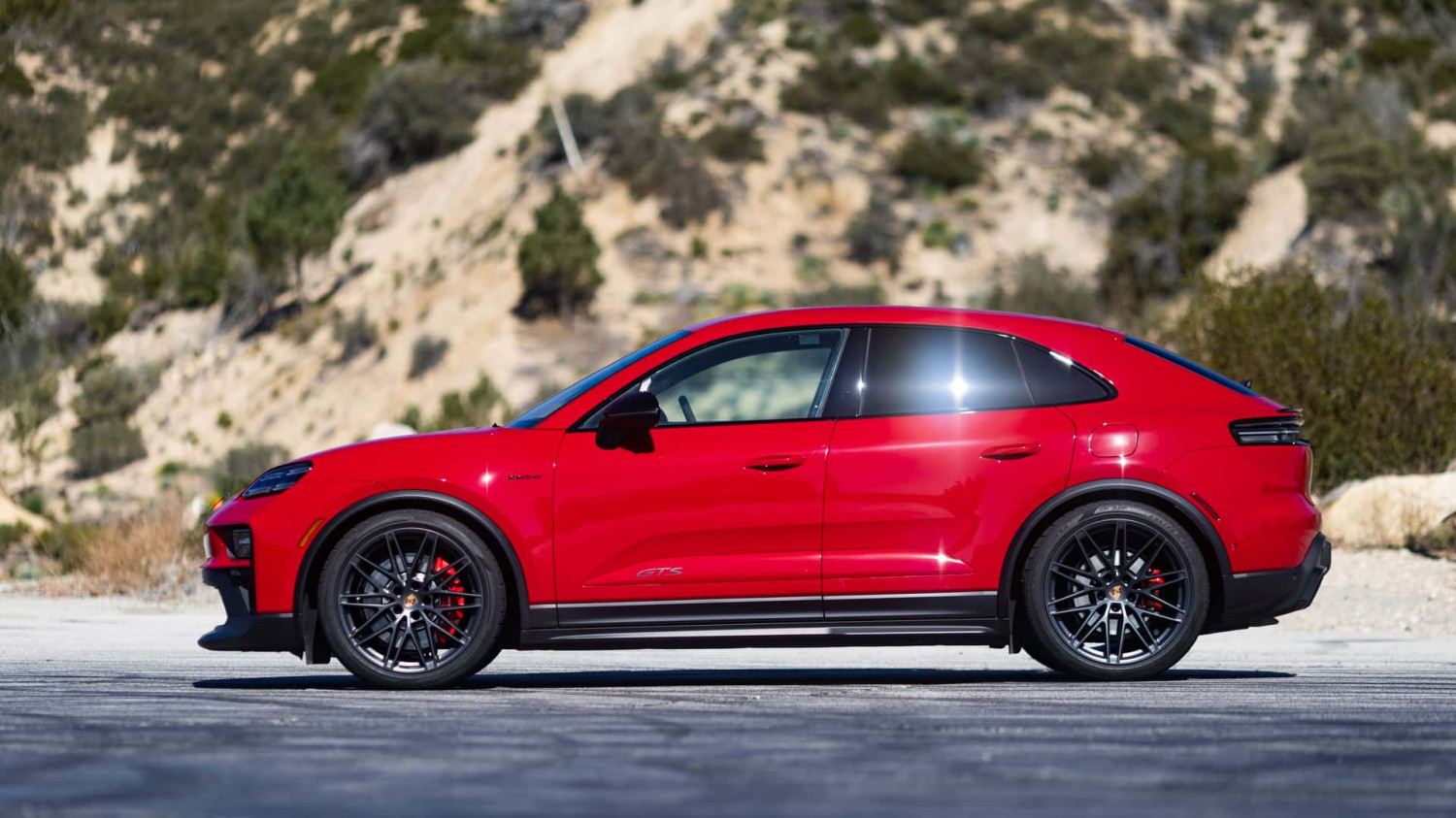 Porsche Macan GTS Electric