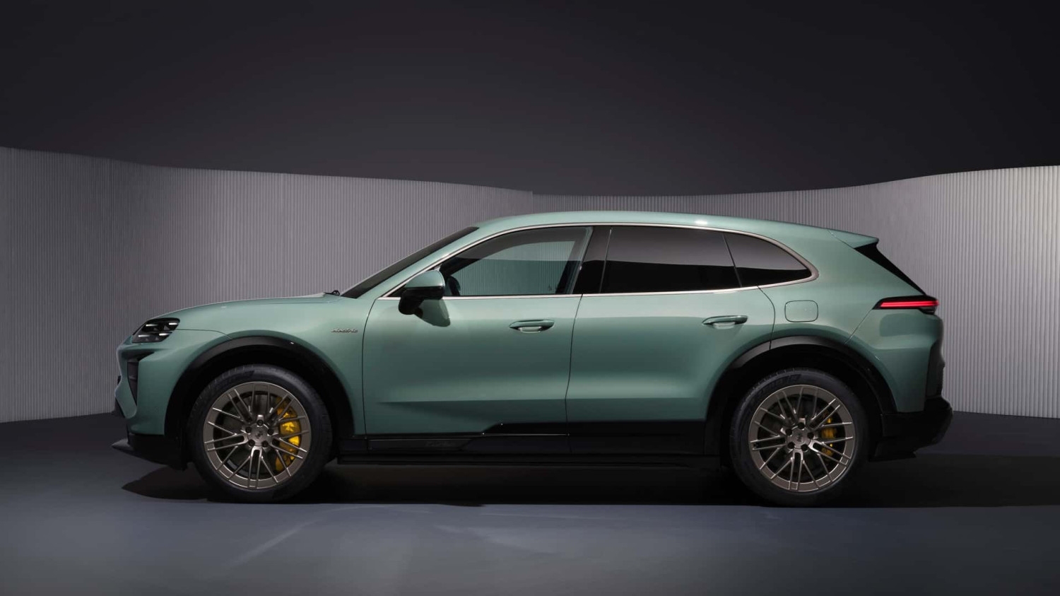 Porsche Cayenne Turbo Listrik