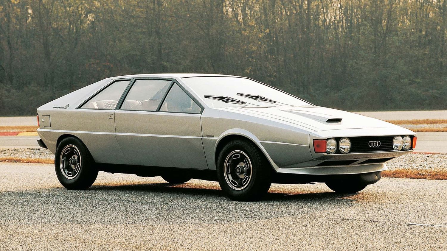 <p>Konsep Italdesign Asso di Picche 1973 berbasis Audi 80</p>