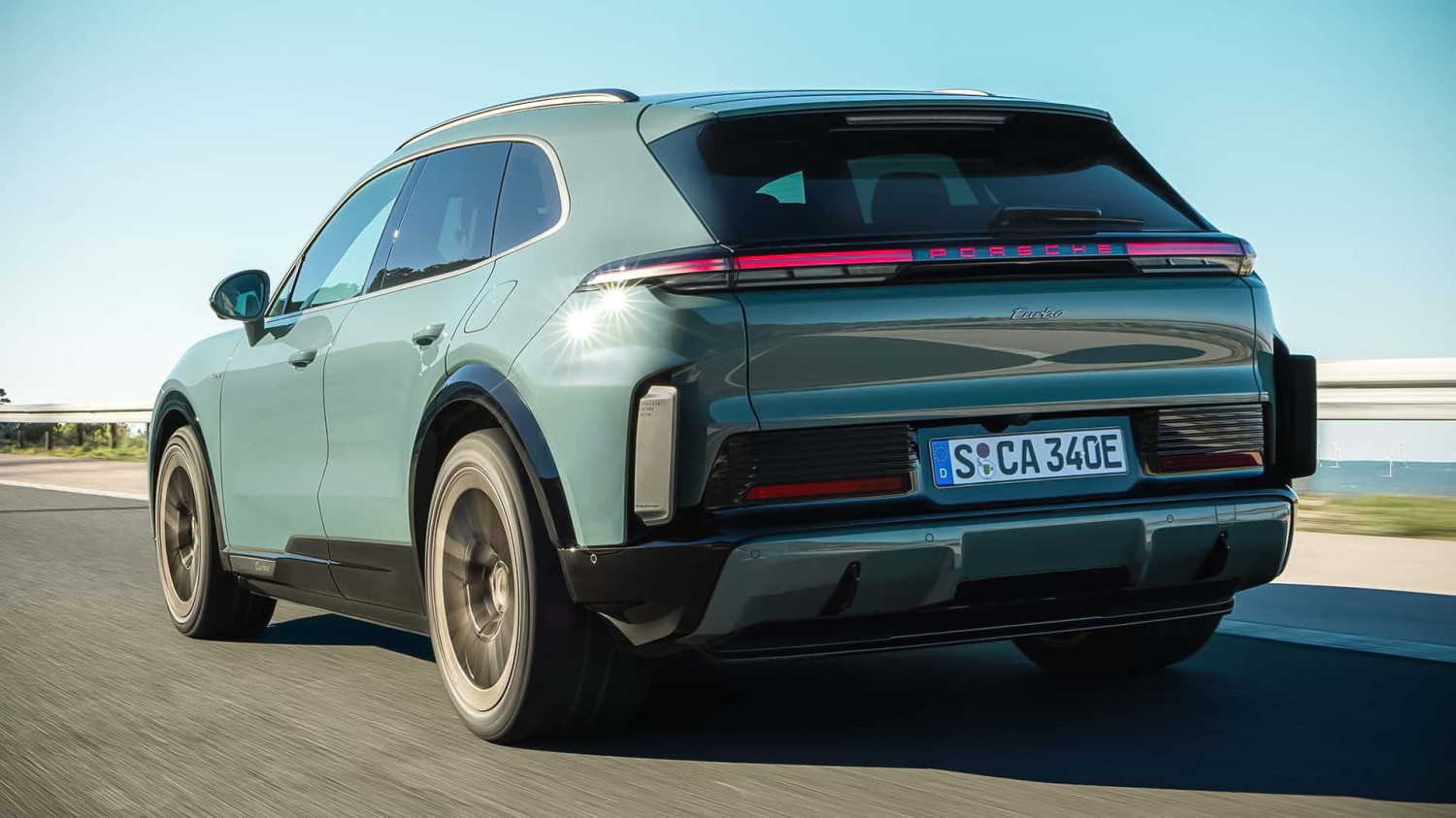 Porsche Cayenne Electric 2026 dan Porsche Cayenne Turbo Electric 2026