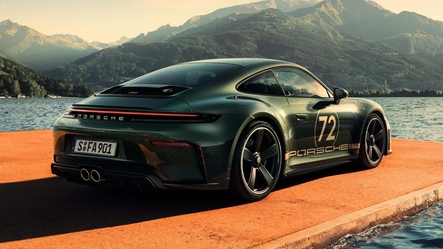 911 GT3 F.A. Porsche Edisi Khusus