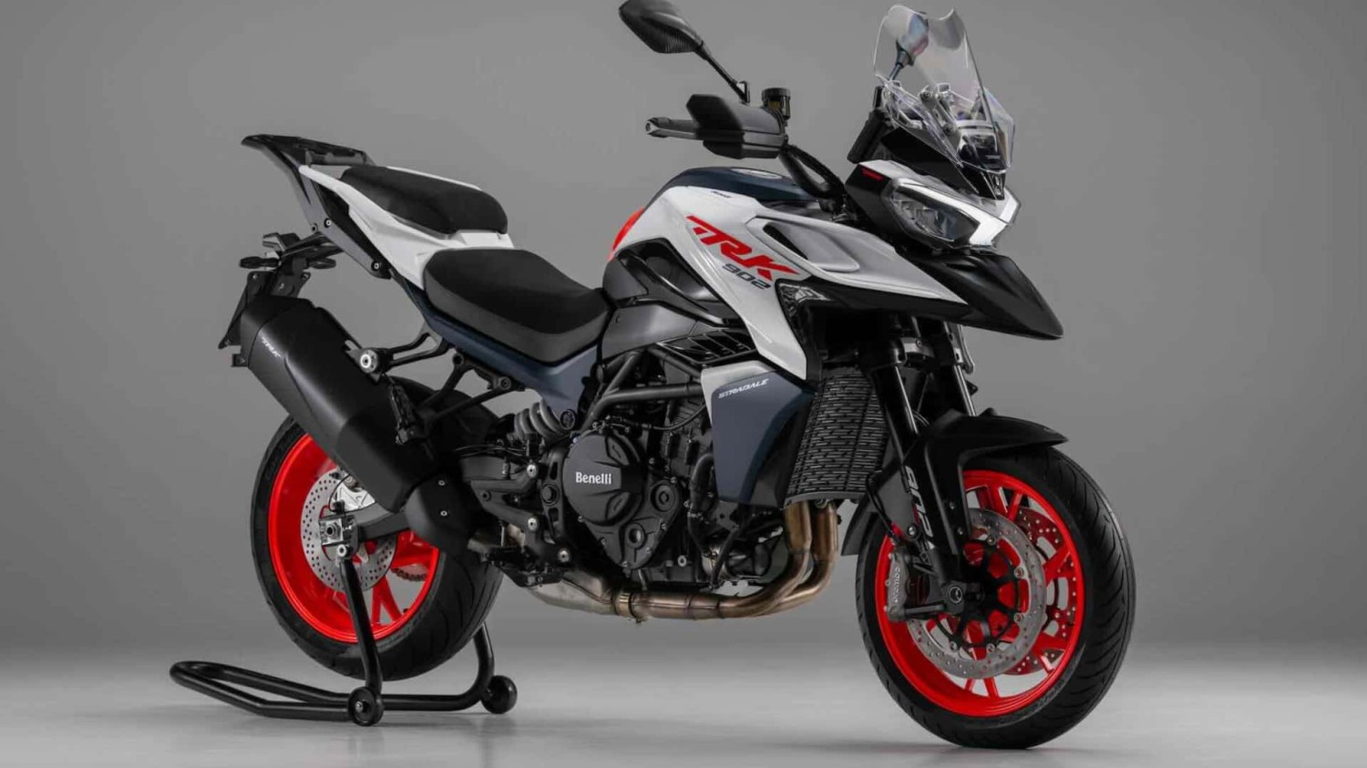 Benelli TRK 902 Stradale - EICMA Display