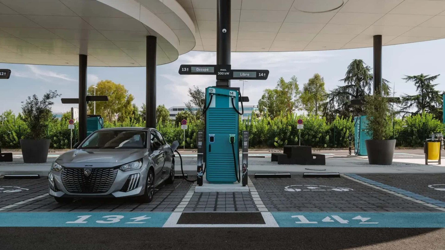 Pengisi Daya Electra EV