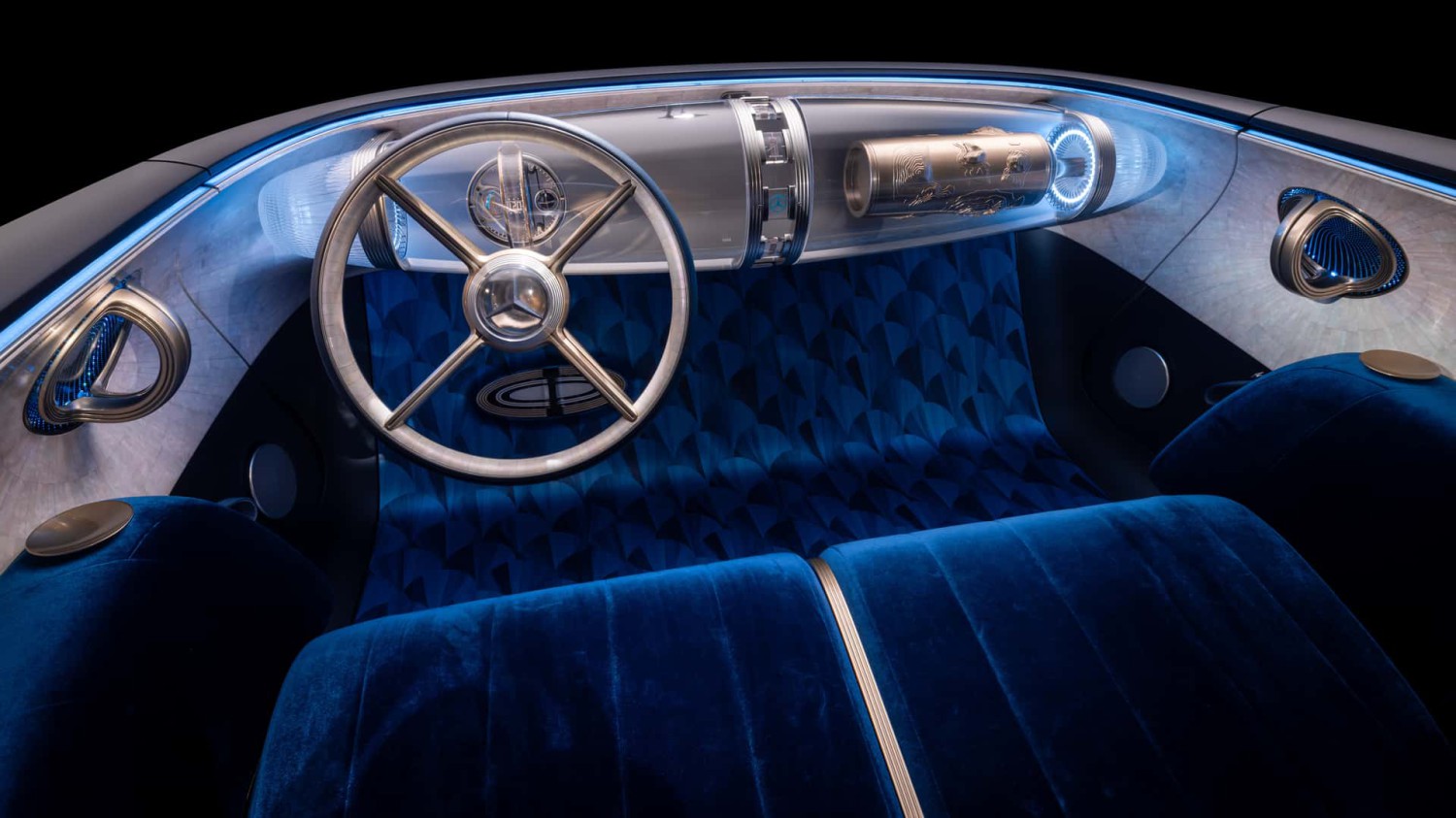 Mercedes-Benz Vision Iconic, Audi Concept C, Bentley EXP15, Buick Electra Orbit, Cadillac Elevated Velocity, Konsep Chevrolet Corvette, Genesis Magma GT, Genesis X Gran Equator, Kawah Hyundai, Lexus LFA, Mazda Vision X-Coupe, Mercedes-AMG GT XX, Mercedes-Benz Vision Iconic, Subaru Performance-B STI