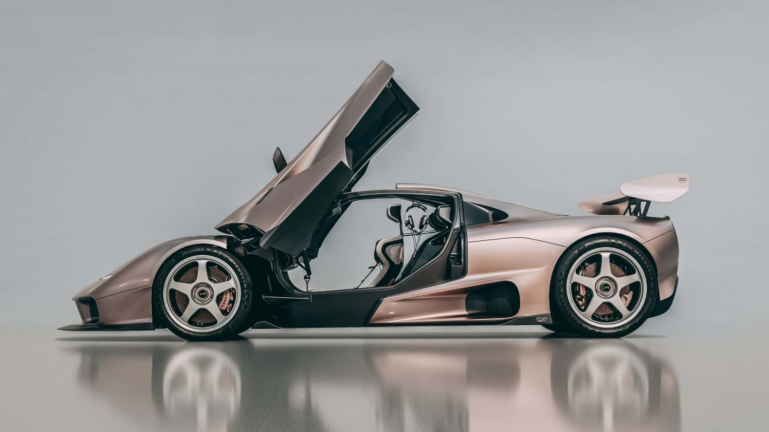 Gordon Murray Otomotif S1 LM