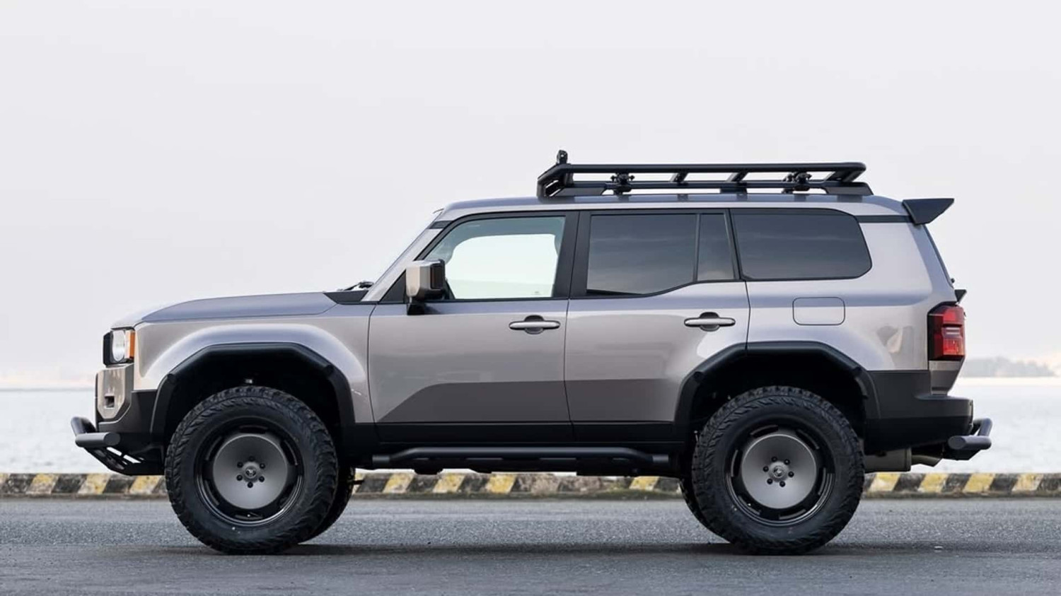 Toyota Land Cruiser Blocker Series Besi Buatan Kuhl Racing