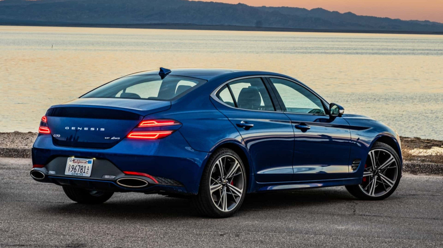 Ulasan First Drive Genesis G70 2024