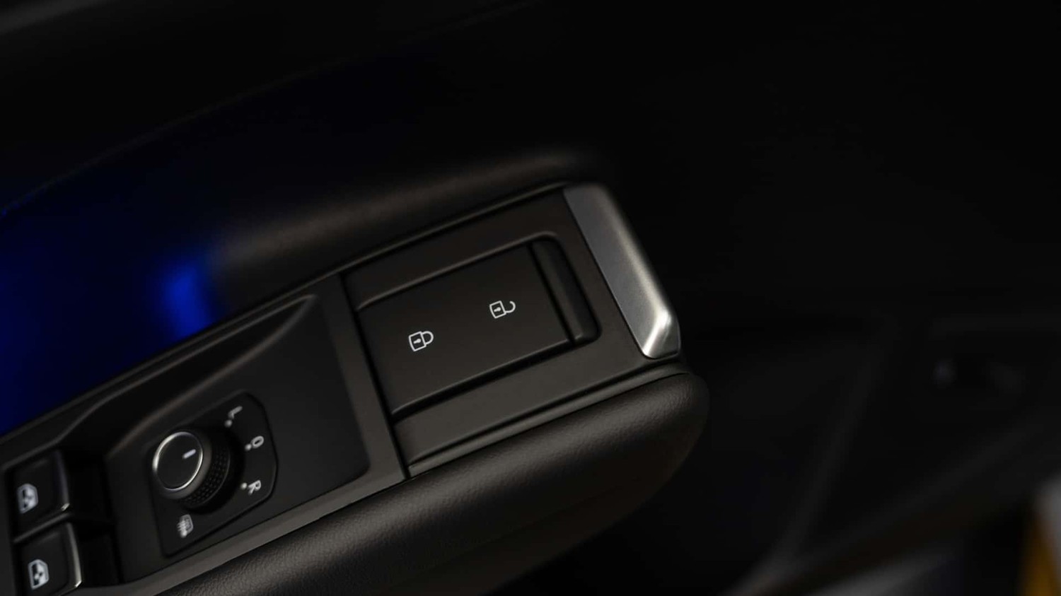 Volkswagen T-Roc baru, interior dan bagasi