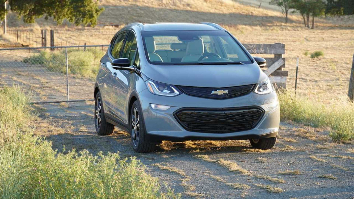 2020 Chevy Bolt, 30%: GM Beralih ke Pembuatan Truk Gas di Pabrik Mobil Listrik, 60%: Kendaraan Plug-in Melonjak secara Global, 90%: Harga Mobil Listrik Bekas Masih Terus Turun, 100%: Kredit Pajak Berakhir. Sekarang bagaimana?