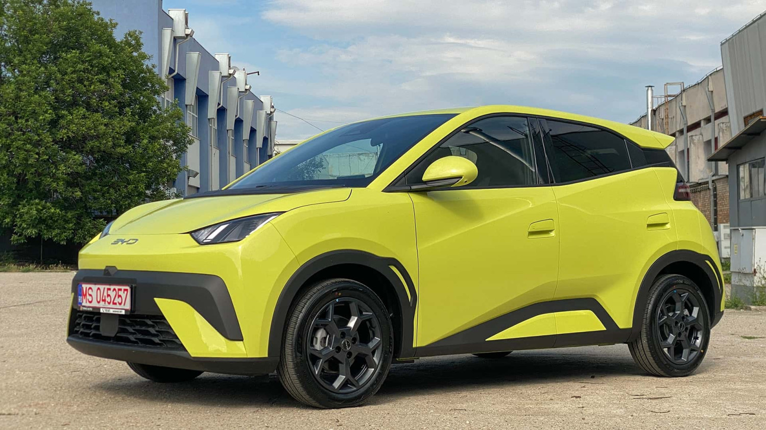 Foto langsung BYD Dolphin Surfing, 30%: GM Beralih ke Pembuatan Truk Gas di Pabrik Mobil Listrik, 60%: Kendaraan Plug-in Melonjak secara Global, 90%: Harga Mobil Listrik Bekas Masih Terus Turun, 100%: Kredit Pajak Berakhir. Sekarang bagaimana?