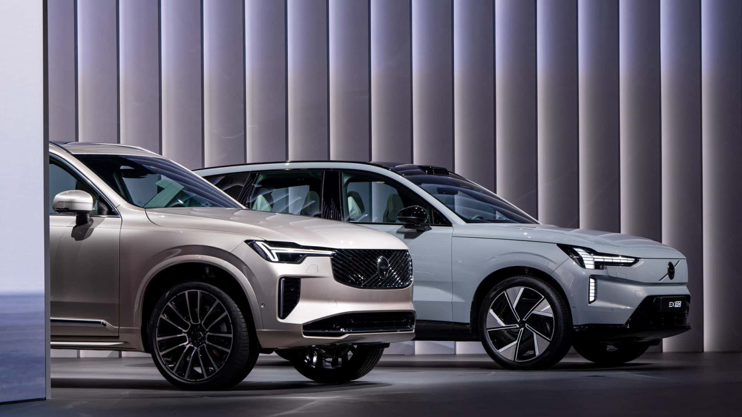 2025 Volvo XC9067