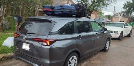 Tips Lengkap Mengatur Bagasi Mobil Saat Mudik Agar Nyaman, Persiapan Sebelum Packing: Tentukan Prioritas Barang Bawaan, Teknik Packing Efisien: Cara Hemat Ruang Tanpa Mengorbankan Kebutuhan, Strategi Penyusunan Bagasi: Seimbang, Stabil, dan Mudah Diakses, Memanfaatkan Aksesori Tambahan: Roof Box dan Organizer Bagasi, Keamanan Bagasi: Mencegah Barang Bergeser dan Tetap Terlindungi, Penyimpanan Barang Pribadi dan Peralatan Elektronik, Adaptasi dan Fleksibilitas Selama Perjalanan