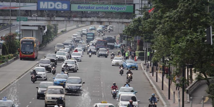 Plat B Daerah Mana? Kode Plat Nomor Belakang Jakarta &amp; Jabodetabek Terlengkap!, 1. Plat B Daerah Mana? Memahami Wilayah Jabodetabek, 2. Kode Plat Nomor Belakang Jakarta: Per Wilayah Administrasi, 3. Arti Huruf Awal Plat Nomor: Penanda Wilayah atau Instansi, 4. Fungsi Angka di Tengah Plat Nomor: Jenis Kendaraan, 5. Kode Huruf Setelah Angka: Lokasi dan Jenis Kendaraan