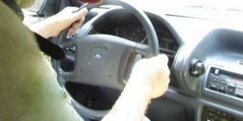 Setir Mobil Tiba-tiba Terkunci? Tenang, Ini Solusinya!, 1. Kenapa Setir Mobil Bisa Terkunci Secara Tiba-Tiba?, 2. Steering Wheel Lock: Fitur Keamanan yang Bisa Jadi Masalah, 3. Ignition Lock Bermasalah, Bikin Kunci Tak Bisa Diputar, 4. Tekanan pada Roda Bisa Mengunci Pergerakan Setir, 5. Masalah Suspensi atau Kolom Kemudi Menyebabkan Setir Terkunci