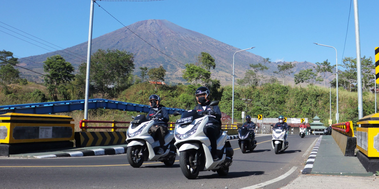 Tips Sukses Usaha Rental Motor: Peluang Menjanjikan dan Modal Kecil, Menyusun Analisis Peluang Bisnis Rental Motor, Menyiapkan Modal dan Legalitas Bisnis dengan Cermat, Memilih Jenis Motor yang Sesuai dengan Target Pasar, Merawat Armada Motor Secara Konsisten, Mengoptimalkan Promosi dengan Strategi Pemasaran Digital, Menerapkan Sistem Operasional yang Jelas dan Aman, Menghadapi Kendala Usaha dengan Solusi Efektif