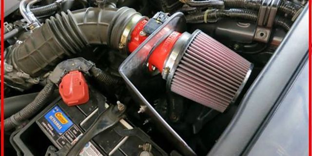 Dampak Filter Udara Kotor pada Mobil: Kenali Tanda dan Cara Perawatannya, Kenali Tanda-Tanda Filter Udara Mobil yang Mulai Kotor, Penurunan Performa Mesin: Mobil Jadi Loyo dan Tidak Responsif, Filter Udara Mobil Kotor Bikin Konsumsi Bahan Bakar Membengkak, Risiko Emisi Gas Buang Semakin Tinggi karena Pembakaran Tidak Sempurna, Filter Udara Kotor Bisa Memicu Kerusakan Komponen Mesin, Lingkungan Berdebu Jadi Penyebab Utama Filter Udara Cepat Kotor, Kebiasaan Berkendara di Jalan Kotor Mempercepat Penumpukan Debu, Kurangnya Servis Berkala Jadi Biang Kerok Filter Tak Terawat, Pengaruh Bahan Bakar Berkualitas Buruk terhadap Sistem Udara, Tips Merawat dan Membersihkan Filter Udara Agar Mobil Tetap Optimal