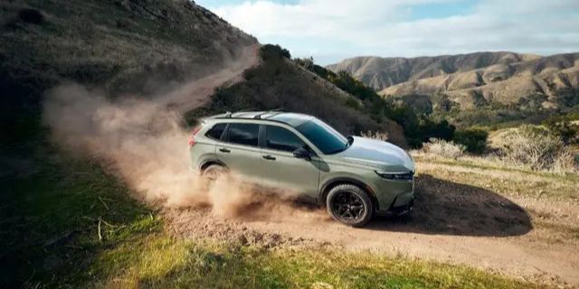 Kenali Kebutuhan dan Fitur Penting, Sebelum Pilih Mobil Hybrid, Pahami Cara Kerja Hybrid, Sesuaikan Dengan Kebutuhan Harian, Perhatikan Konsumsi Bahan Bakar, Cek Layanan Purna Jual, Pastikan Fitur Keamanan Tersedia, Jangan Lewatkan Test Drive, Utamakan Teknologi Ramah Pemula, Evaluasi Biaya Jangka Panjang