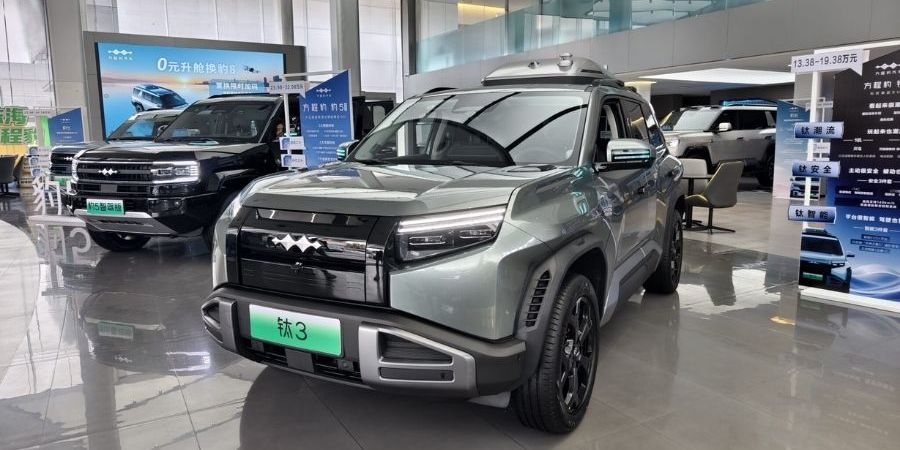 BYD Tai 3: SUV Listrik dengan Drone, Siap Off-Road, Harga Mulai 260 Jutaan!, Desain Eksterior BYD Tai 3 yang Tangguh dan Unik, Interior Fungsional dan Nyaman, Performa dan Teknologi BYD Tai 3, Pengalaman Berkendara yang Nyaman, Harga dan Ketersediaan