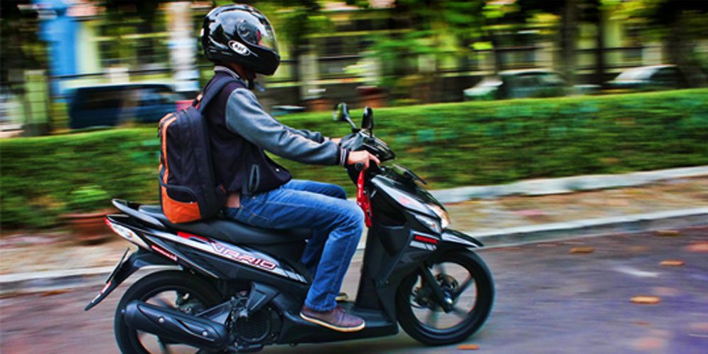 Cara Berkendara yang Bikin Awet Segitiga Motor Anda, Cara Merawat Komstir Motor agar Lebih Awet, Terlalu sering menggunakan rem, Merawat motor secara berkala, Lubang dan jalan rusak adalah musuh utama