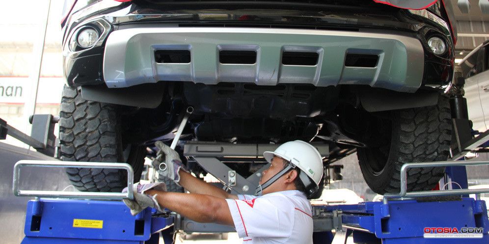 Mengenal Fungsi Tang Kombinasi, Alat Wajib untuk Kebutuhan Otomotif, Apa Itu Tang Kombinasi?, Fungsi Utama Tang Kombinasi, Perbandingan Jenis Tang Otomotif, Keunggulan Tang Kombinasi di Bengkel, Manfaat Tang Kombinasi bagi Pengguna Rumahan, Tips Memilih Tang Kombinasi Terbaik, Mengapa Tang Kombinasi Wajib Dimiliki?