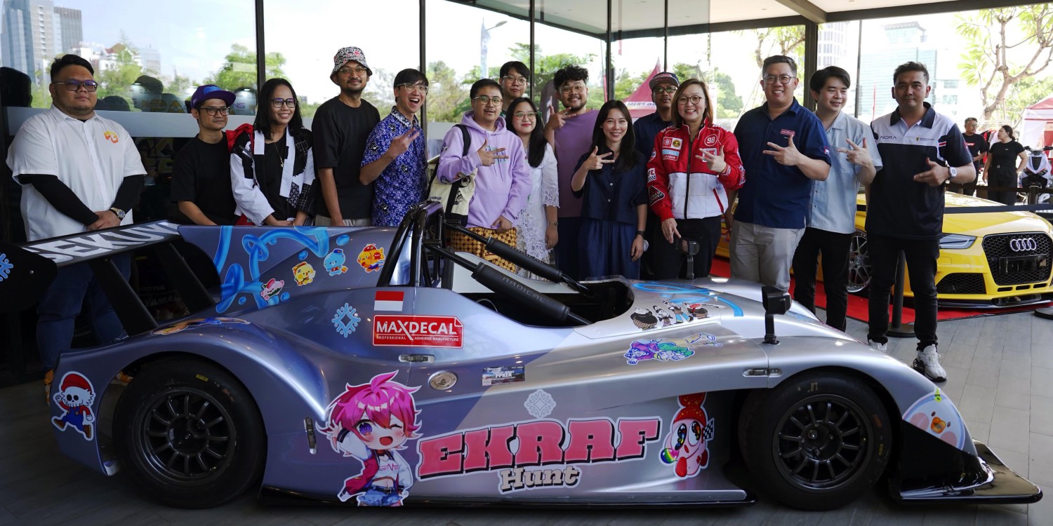 Stiker Motor Bernilai Seni? Intip Gebrakan MaxDecal dan Sekuya di Jakarta, Kolaborasi Strategis MaxDecal, EKRAF, dan Sekuya, Radical SR1 XXR Jadi Kanvas IP Indonesia, MaxDecal Store: Ruang Offline untuk Kreativitas Seniman Lokal, Sticker Jadi Bahasa Gaya Hidup di Dunia Modifikasi, Sertifikasi Pemasangan dan Arah Inovasi MaxDecal