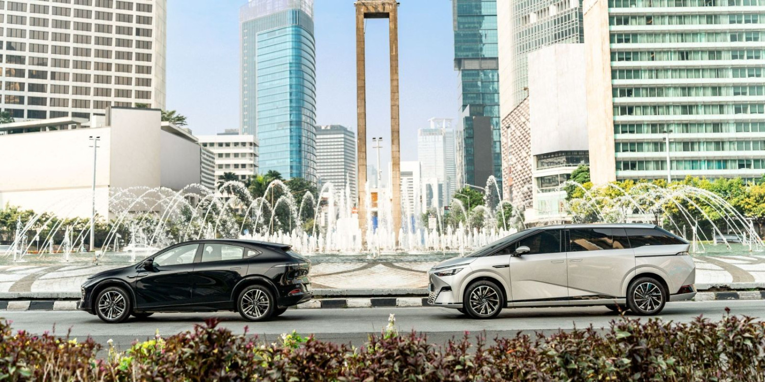 XPENG G6 dan X9 Mulai Dibuka, Mobil Listrik AI Ini Siap Saingi Tesla di Indonesia?, XPENG G6, XPENG X9, Teknologi AI pada XPENG G6 dan X9, Harga dan Varian XPENG X9, Masa Presale dan Penawaran Eksklusif