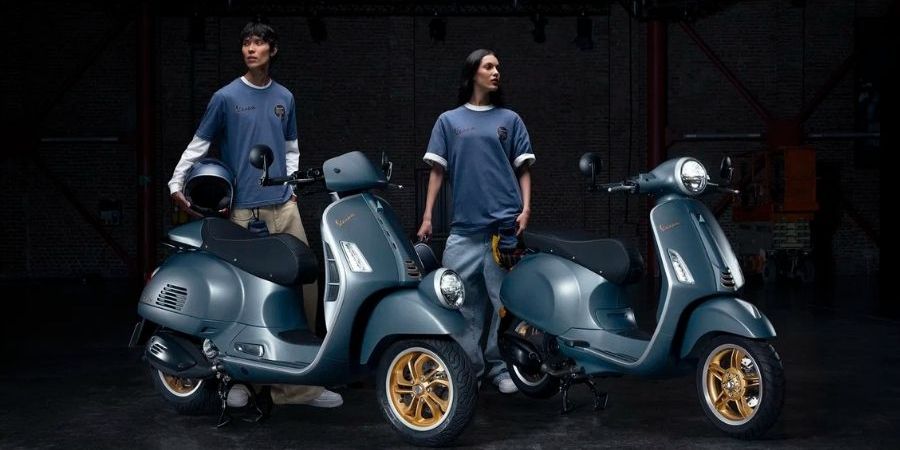 Beda dari Vespa Lain, Officina 8 Hadir dengan Detail Klasik dan Fitur Premium, Warna Blu Officina 8 yang Ikonik, Desain Detail yang Memikat, Aksesori Eksklusif Vespa Officina 8, Vespa Primavera, Vespa GTV Officina 8