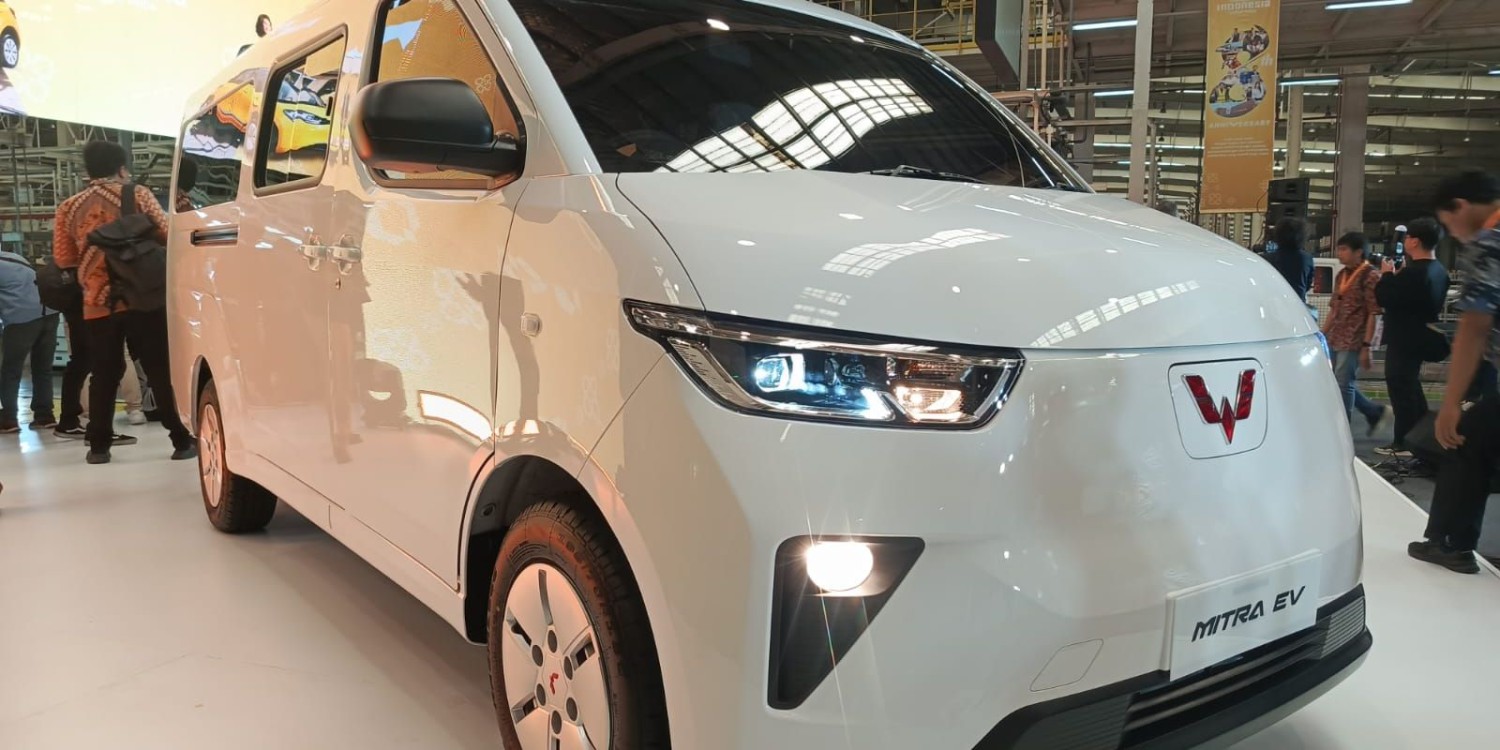 Tak Hanya Binguo EV Disegarkan, Wuling Kini Tembus Segmen Niaga dengan Mitra EV, Peluncuran Mitra EV: Jawaban Wuling untuk Pasar Niaga Elektrik, Magic Battery: Andalan Teknologi Mitra EV untuk Efisiensi dan Keamanan, Produksi Lokal Siap Dimulai, Dorong Ekosistem EV Indonesia, Binguo EV Dapat Sentuhan Baru: Dari Warna Interior hingga Fitur Canggih, Strategi Wuling: Dari Niaga Hingga Keluarga, Semua untuk Memperluas EV