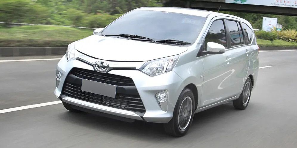 Mobil LCGC Makin Sepi Peminat, Penjualan Anjlok Hampir 50 Persen, Penjualan LCGC Turun Drastis, Penyebab Penurunan Penjualan, Model LCGC Terlaris di Pasaran, Harapan untuk Masa Depan LCGC