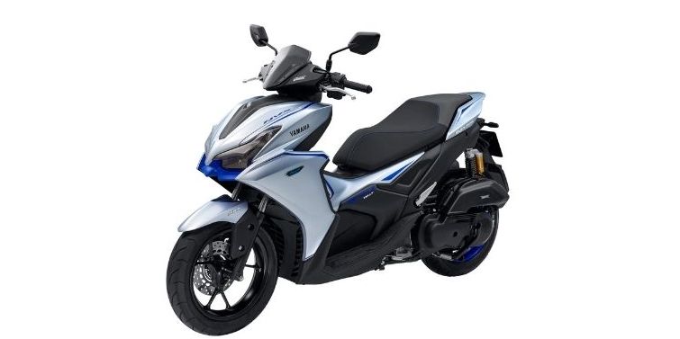 Yamaha NVX 2025 Meluncur, Skutik Sporty Berteknologi Canggih dengan DNA R-Series Aerox, Desain Agresif Warisan R-Series, Performa Mesin Blue Core dan YECVT Revolusioner, Fitur Canggih Peningkat Keamanan dan Kenyamanan, Kaki-kaki Kokoh dan Handling Presisi, Varian dan Ketersediaan Pasar