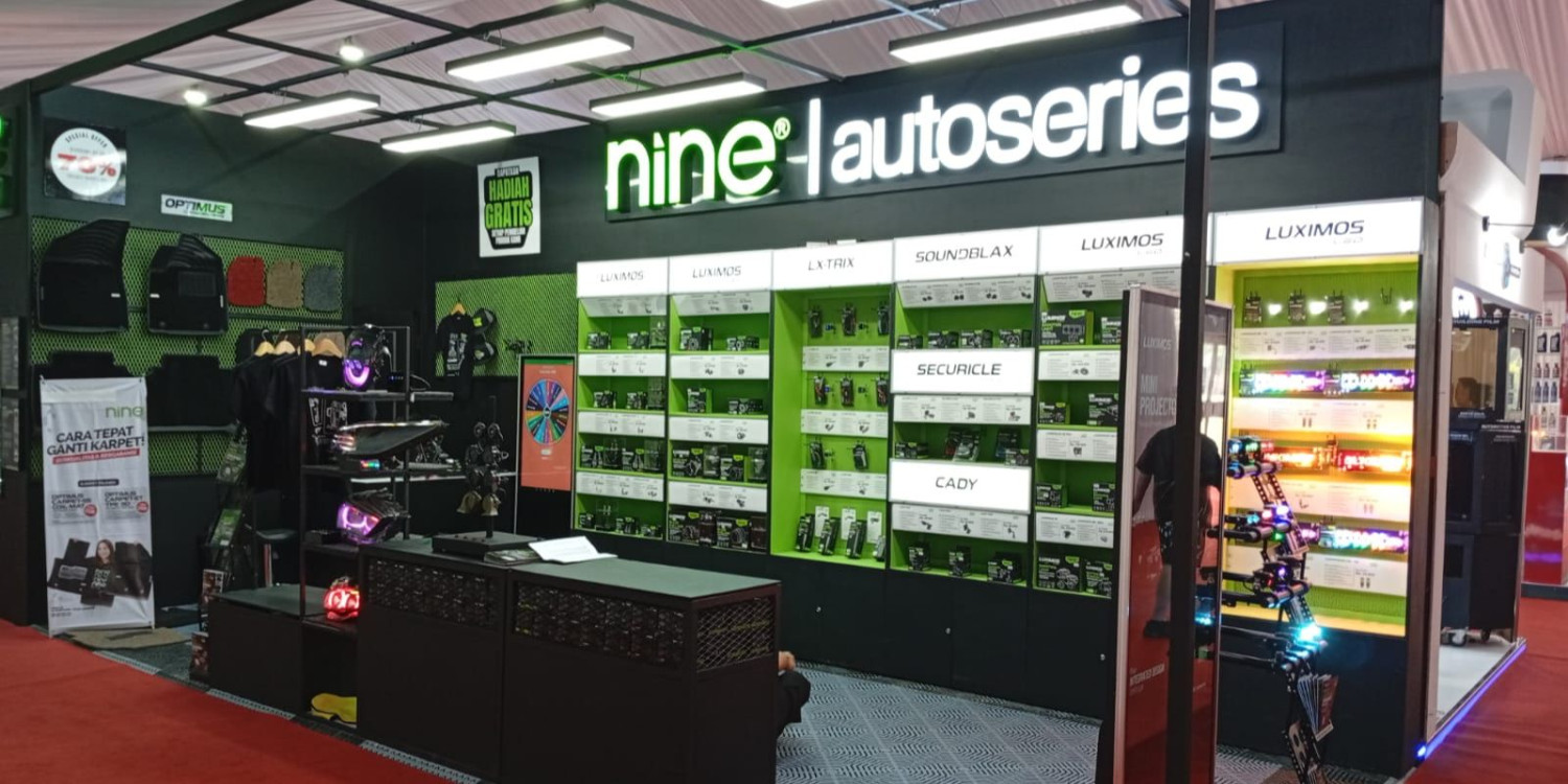 Bukan Cuma Lampu, Nine Autoseries Bawa Inovasi Karpet Mobil Anti-Bakteri ke GIIAS 2025, 1. Lampu BI-LED Double Prism: Cahaya Maksimal untuk Keamanan Optimal, 2. Karpet Mobil Premium: Tahan Air, Anti-Bakteri, dan Mudah Dirawat, 3. Booth Interaktif Bertema "Glow And Go" dan Promo Terbesar Tahun Ini, 4. Akses Mudah: Bengkel Resmi Baru di Tangerang, 5. Komitmen pada Kualitas Lokal yang Siap Mendunia