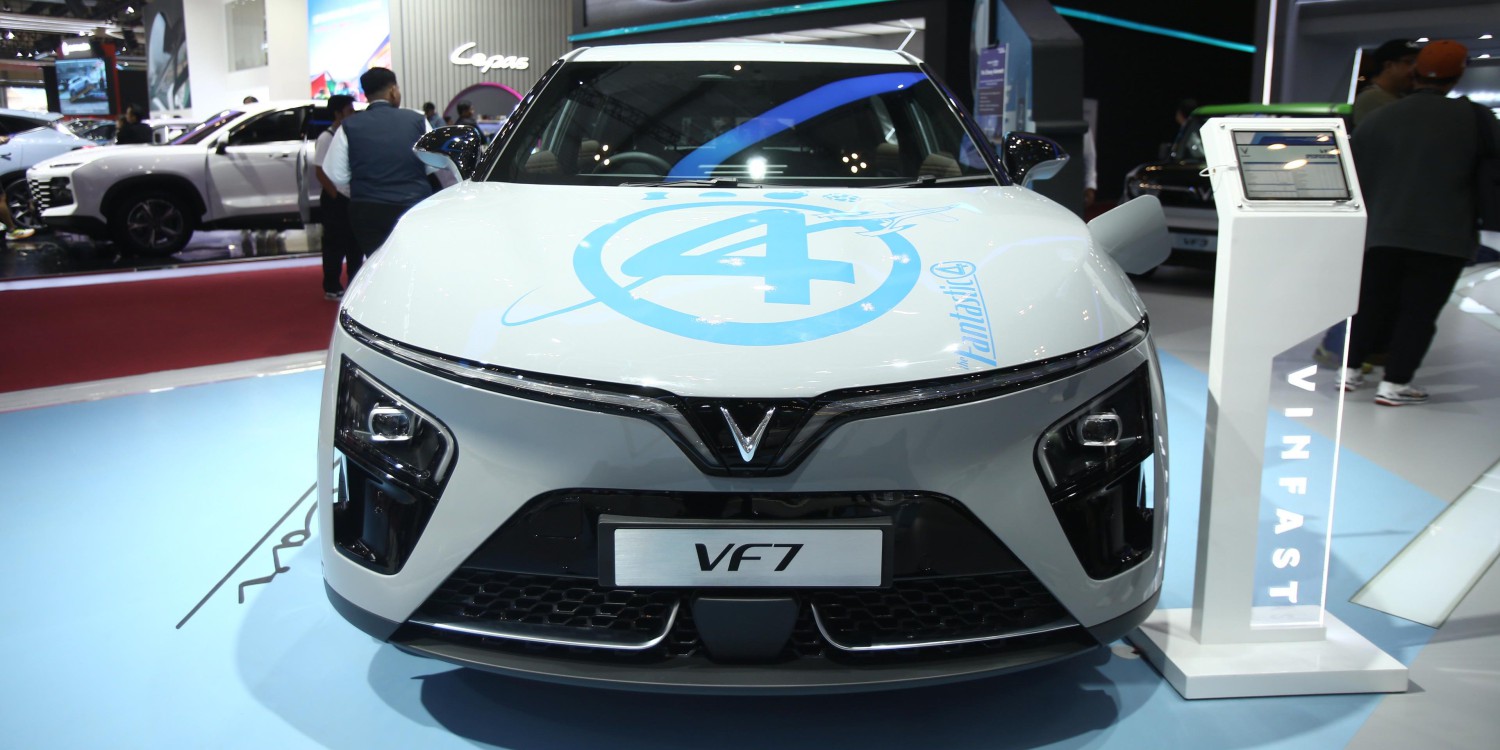 Dari Fantastic 4 ke Ohana, VinFast Tawarkan Mobil Listrik Penuh Cerita di GIIAS 2025, VF7 Fantastic 4 Edition: Mobil Listrik dengan Nuansa Superhero, VF6 Lilo &amp; Stitch Edition: Sentuhan Tropikal dan Rasa Kekeluargaan, Strategi Lifestyle VinFast: Pop Culture dan Gaya Hidup sebagai Identitas Brand, Pameran yang Berkesan: Dari Mobil Hingga Busana Kolaborasi Budaya