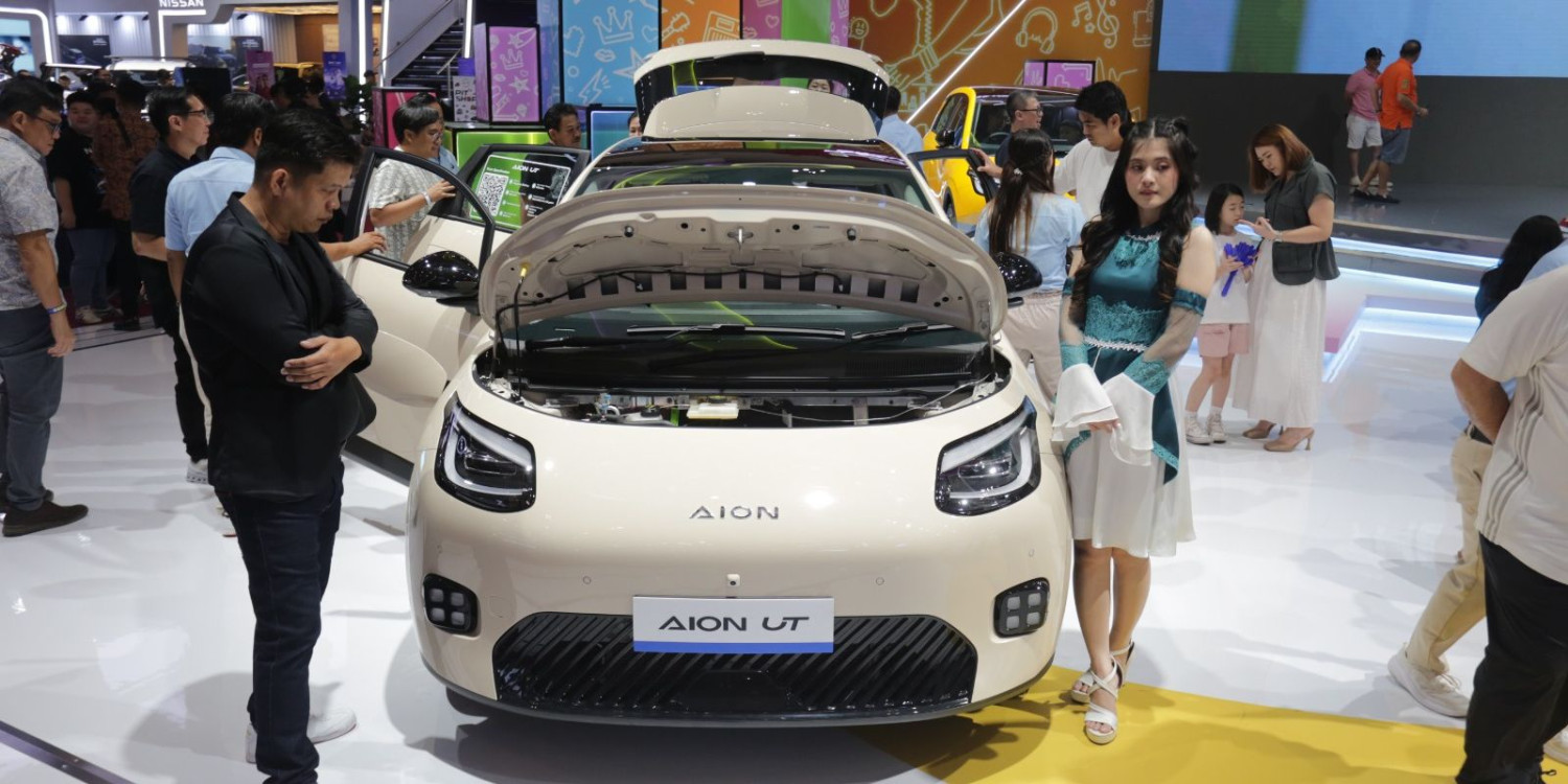 Hanya di GIIAS: GAC One Fest Hadirkan Paket Bonus Rp100 Juta Lebih, 1. Penawaran Eksklusif Setara Rp100 Jutaan, 2. Leasing Super Ringan dan Free Accessories, 3. Uji Coba Langsung &amp; Hiburan di Booth, 4. Jaminan Purna Jual GAC Care Sepanjang Hayat, 5. GAC One Fest: Perayaan Loyalitas dan Budaya EV Tanah Air