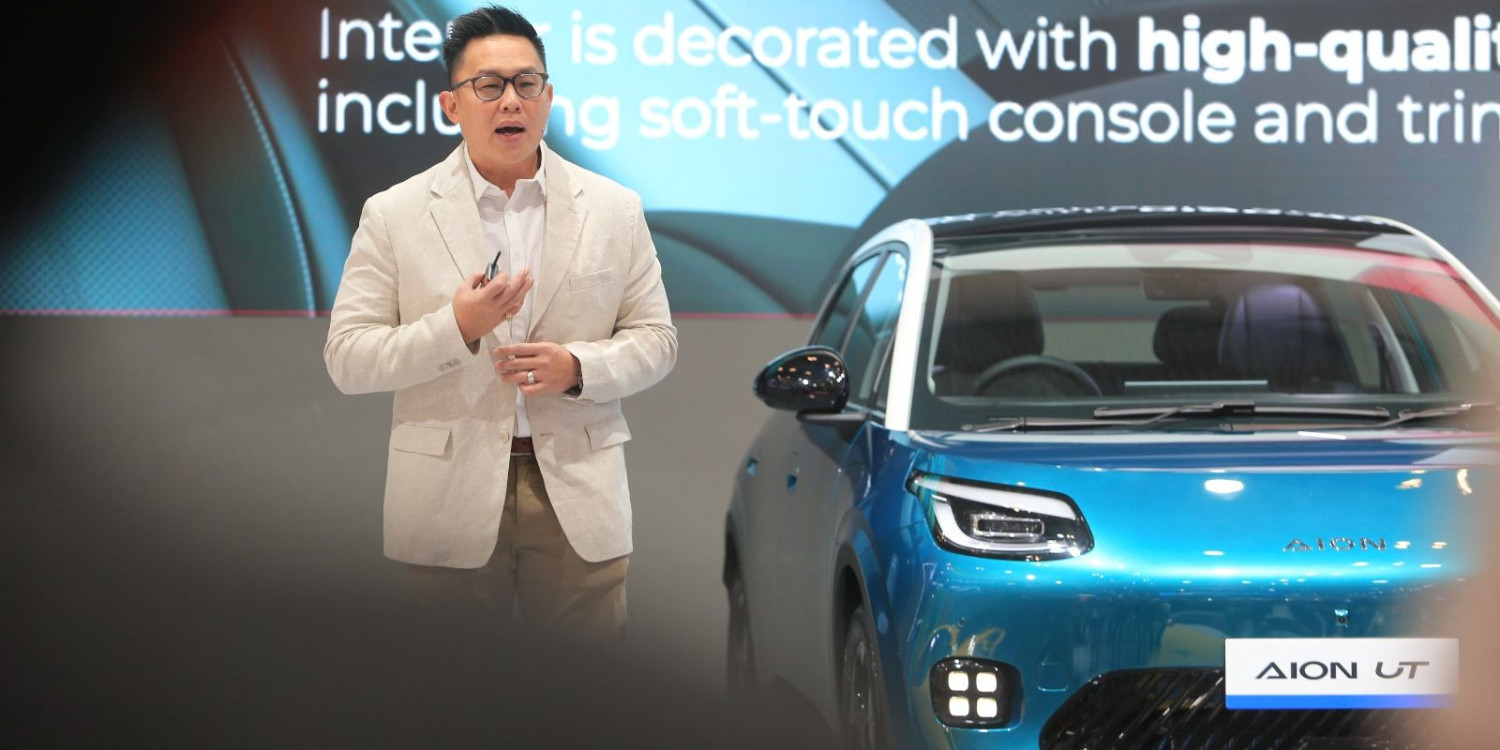 AION UT Hadir di GIIAS 2025, Mobil Listrik Stylish yang Bikin Kamu Pengen Upgrade Hidup, 1. Desain Modern, Chipset Mewah: Mobil Listrik Rasa Gadget Pintar, 2. Kabin Nyaman dan Kontrol Penuh dari Smartphone, 3. Sistem Keamanan Lengkap, Baterai Aman Meski Ditembus Paku, 4. Fitur Pintar Selevel Mobil Mewah, Harga Tetap Terjangkau, 5. Jarak Tempuh Optimal, Cocok untuk Kerja atau Liburan Jarak Jauh