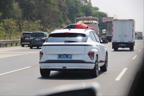 Rasa All New Hyundai Kona Electric Dipakai Jakarta-Semarang, Kok Begini?, Eksterior, Interior, Rasa Berkendara, Duduk di Baris Kedua, Kesimpulan