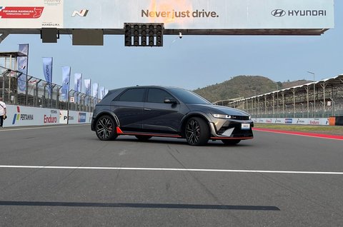 Geber Hyundai Ioniq 5 N di Sirkuit Mandalika, Sukses Berikan Respon Natural, Spesifikasi Teknis Hyundai Ioniq 5 N, Eksterior Kian Sangar, Interior Menyenangkan, Skenario Paripurna Ala Mesin Pembakaran Internal, Peningkatan Rigiditas Rangka