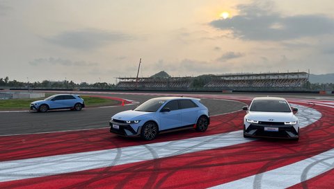 Geber Hyundai Ioniq 5 N di Sirkuit Mandalika, Sukses Berikan Respon Natural, Spesifikasi Teknis Hyundai Ioniq 5 N, Eksterior Kian Sangar, Interior Menyenangkan, Skenario Paripurna Ala Mesin Pembakaran Internal, Peningkatan Rigiditas Rangka