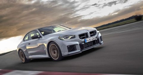 BMW Rilis M2 CS Terbaru, Tapi Kenapa Hanya Diproduksi Terbatas dan Cuma Ada di 3 Negara?