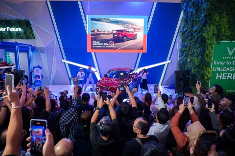 SUV Listrik Baru VF 6 Tampil di IIMS Surabaya, Tapi Ini yang Jadi Sorotan, Peluncuran Perdana VF 6 di Indonesia, Varian, Harga, dan Promo Menarik, Skema Pembiayaan Fleksibel dan Hadiah Eksklusif, Dukungan Purnajual dan Tukar Tambah Kompetitif, Ekspansi Nasional dan Ekosistem Mobilitas Hijau