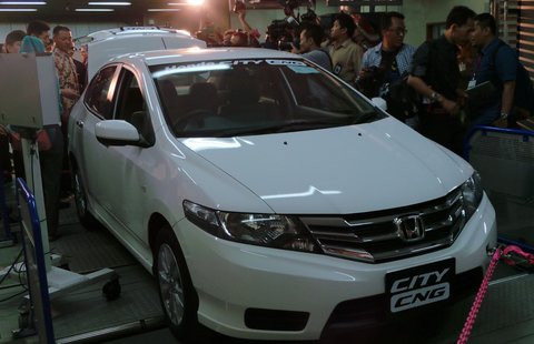 Incaran Keluarga Muda! 4 Mobil Bekas Matic Honda di Bawah Rp100 Juta, Honda Jazz IDSI Matic (2004–2007), Honda City i-DSI Matic (2004–2007), Honda Freed A/T (2010–2011), Honda Brio Satya A/T (2013–2014), Tips Membeli Mobil Bekas Matic Honda