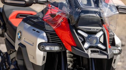 Resmi Meluncur! BMW R 1300 GS Adventure 2025, Fitur Canggih dengan Mesin 1300cc, Spesifikasi Mesin dan Rangka BMW R 1300 GS Adventure 2025, Fitur Unggulan BMW R 1300 GS Adventure 2025, Varian dan Harga BMW R 1300 GS Adventure 2025 di Malaysia, Teknologi Keselamatan dan Kenyamanan Canggih, Desain dan Tampilan yang Lebih Agresif