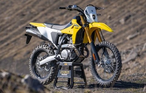 Suzuki Ungkap DR-Z4S dan SM Terbaru, Fitur dan Harga Bikin Pesaing Ketar-Ketir, Suzuki DR-Z4S, Suzuki DR-Z4SM, Komitmen Suzuki terhadap Lingkungan, Informasi Tambahan dan Rencana Peluncuran