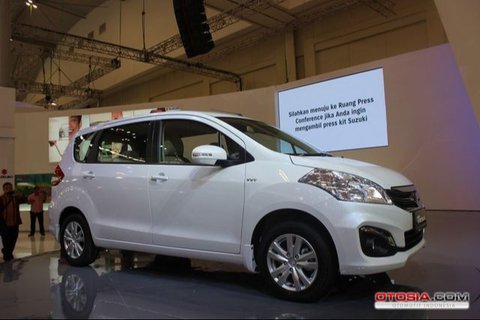 Dipakai Harian atau Liburan? 4 Mobil Ini Jadi Andalan Keluarga Indonesia, 1. Toyota Avanza/Daihatsu Xenia, 2. Mitsubishi Xpander, 3. Honda Mobilio, 4. Suzuki Ertiga