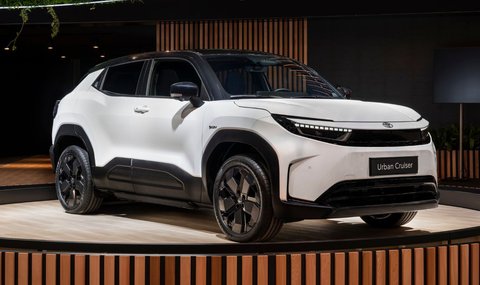 Toyota Urban Cruiser EV Terekspos Jelang GIIAS 2025, Intip Spesifikasi dan Harganya, Spesifikasi Toyota Urban Cruiser EV, Interior dan Fitur Canggih, Pilihan Baterai dan Jarak Tempuh, Harga Perkiraan Toyota Urban Cruiser EV