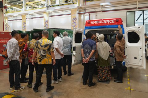 Fleksibel Banget! Mitra EV Bisa Diubah Jadi Ambulans hingga Warung Berjalan, Mitra EV Jadi Ambulans Ramah Lingkungan, Food Truck ‘Mitra Usaha’ untuk Dukung UMKM, Mikrotrans Listrik ‘Mitra Transportasi’ Kolaborasi dengan AAI, Respons Positif dari Konsumen Fleet