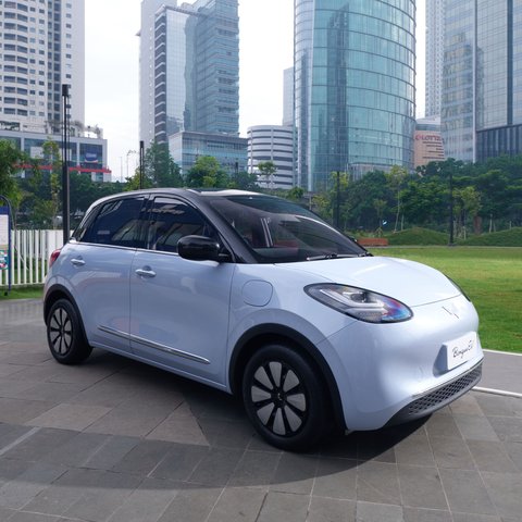 Wuling Rilis Mobil Listrik Terbaru, BinguoEV dengan CCS2?, Spekulasi Model , Fitur Unggulan yang Mungkin Hadir, Harga Wuling Air EV Terbaru 2025, Produksi Mobil Listrik Wuling Tembus 3 Juta Unit, New Air ev dan New Cloud EV Meluncur di IIMS 2025