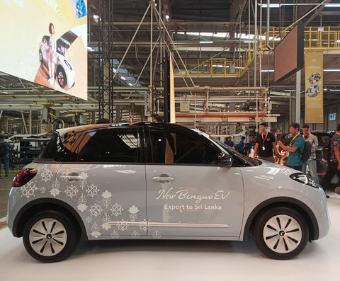 Tak Hanya Binguo EV Disegarkan, Wuling Kini Tembus Segmen Niaga dengan Mitra EV, Peluncuran Mitra EV: Jawaban Wuling untuk Pasar Niaga Elektrik, Magic Battery: Andalan Teknologi Mitra EV untuk Efisiensi dan Keamanan, Produksi Lokal Siap Dimulai, Dorong Ekosistem EV Indonesia, Binguo EV Dapat Sentuhan Baru: Dari Warna Interior hingga Fitur Canggih, Strategi Wuling: Dari Niaga Hingga Keluarga, Semua untuk Memperluas EV