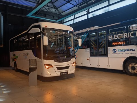 Mengenal Nucleus 6, Bus Listrik Karya Anak Bangsa yang Siap Bersaing Global, Desain Ramping, Modern, dan Adaptif untuk Kota Masa Kini, Teknologi Kelistrikan Terbaru dengan Magic Battery, Akses Ramah Disabilitas dan Fitur Penumpang Lengkap, Tingkat TKDN Tinggi dan Kurangi Impor Komponen, Bangun Ekosistem dengan R&amp;D Center dan Kolaborasi Strategis, Q&amp;A Populer Tentang Nucleus 6